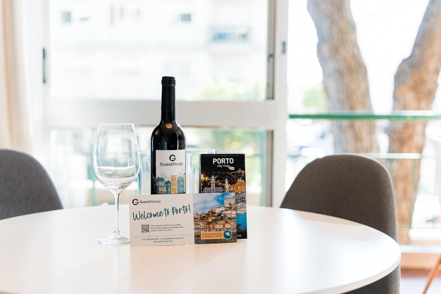 Guestready - Shades Of Blue With Balcony Apartment Porto Bagian luar foto